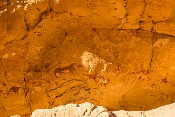 Prehistoric rock paintings, Manda Guéli Cave, Ennedi Mountains, northeastern Chad
