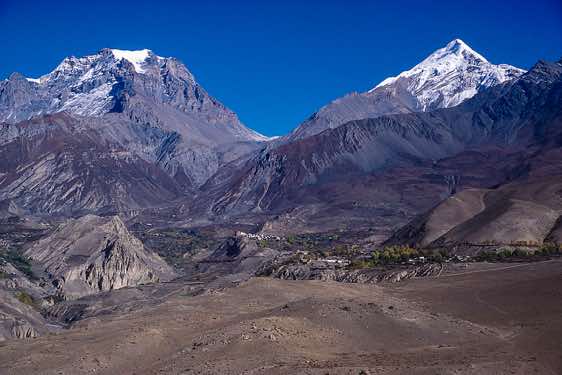 Looking towards Jharkot and the Thorung La pass from the trail to Kagbeni