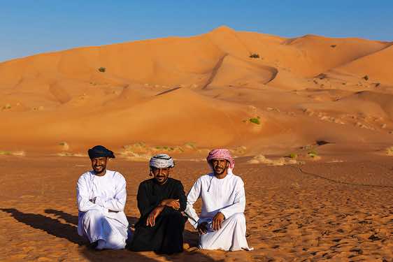Omani crew, Ali Wahibi (right), Amur al Rahawi (left), desert landscape, Rub al Khali, Empty Quarter, Dhofar region