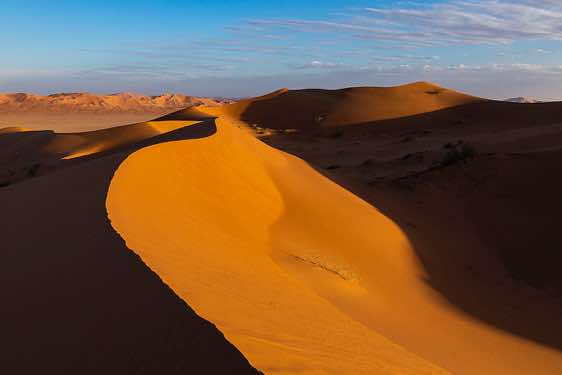 Dune crest, desert landscape, Rub al Khali, Empty Quarter, Dhofar region