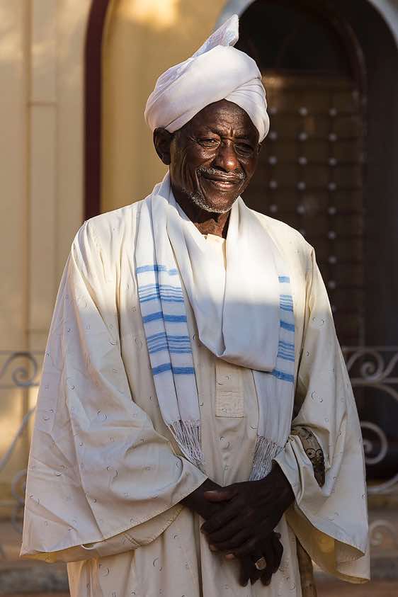 Old man in front of Mahdi's tomb, Khartoum