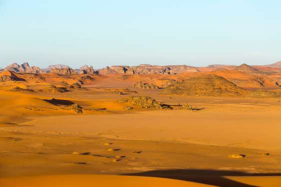Rock formations, In Tehak, Tadrart region, Tassili n ́Ajjer National Park, Sahara, North Africa
