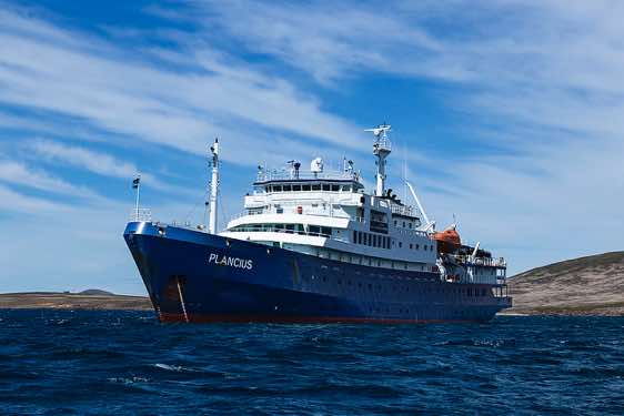 Expedition vessel Plancius anchoring in front of New Island, situated at the west of the Falklands' archipelago