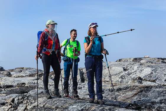 Susanne, Georg and Marijke on the trail, Ficksbjerg ascent, Hundefjord (Amitsivartiva Fjord)