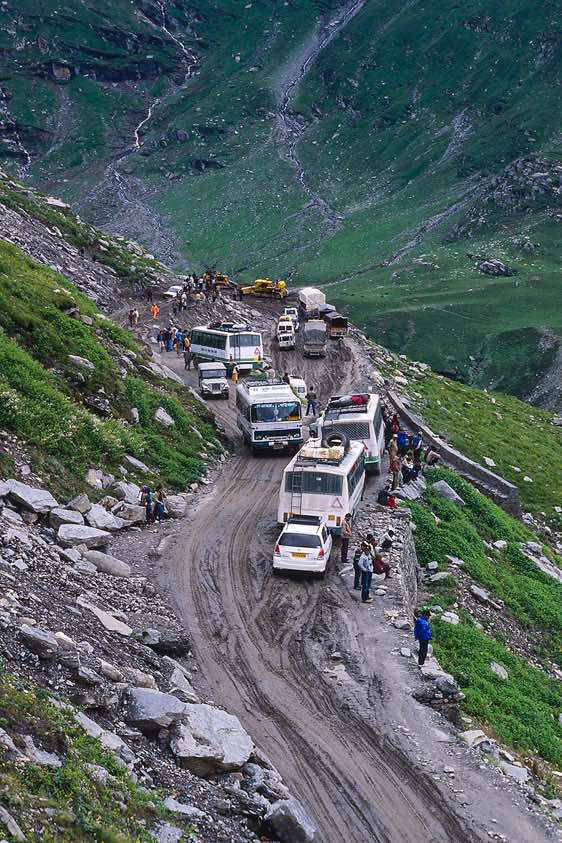 Traffic jam, Rohtang pass, Manali-Leh highway