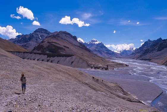 The wide valley of the Pare Chu river, Spiti to Ladakh Trek