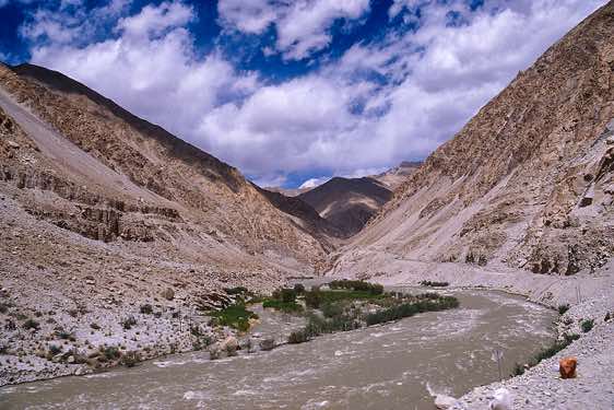 Road along the Indus river, Ladakh
