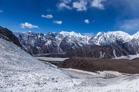 Annapurna II, 7937m, Kang Guru, 6981m, Gyaji Kang, 7074m, on descent from Larkya La pass