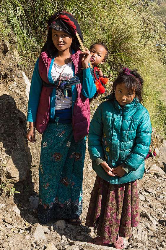 Woman with children, Buri Gandaki Valley