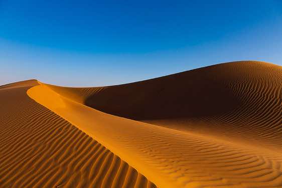 Dune crest, desert landscape, Rub al Khali, Empty Quarter, Dhofar region