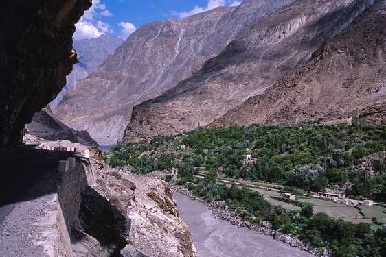The Indus river, seen from the road to Skardu