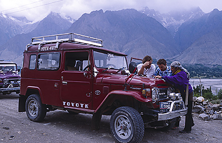 Biafo Hispar Glacier Trek