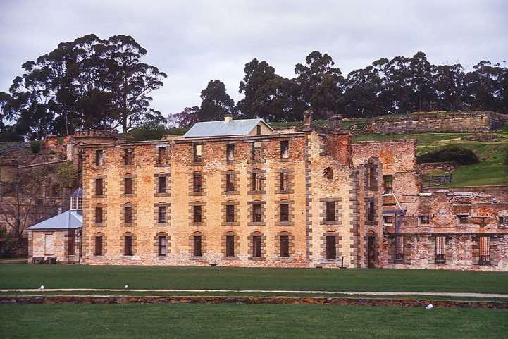 Port Arthur on Tasmania features numerous stabilised and restored prison structures