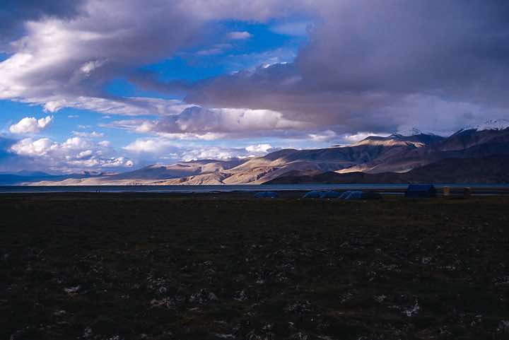 Kyangdom campsite, 4550m, Tso Moriri lake, Changtang region, Ladakh, Spiti to Ladakh Trek