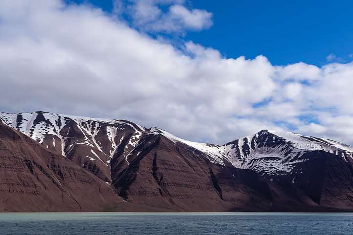 Panoramic view of the 'Old Red' mountains lining Bockfjorden