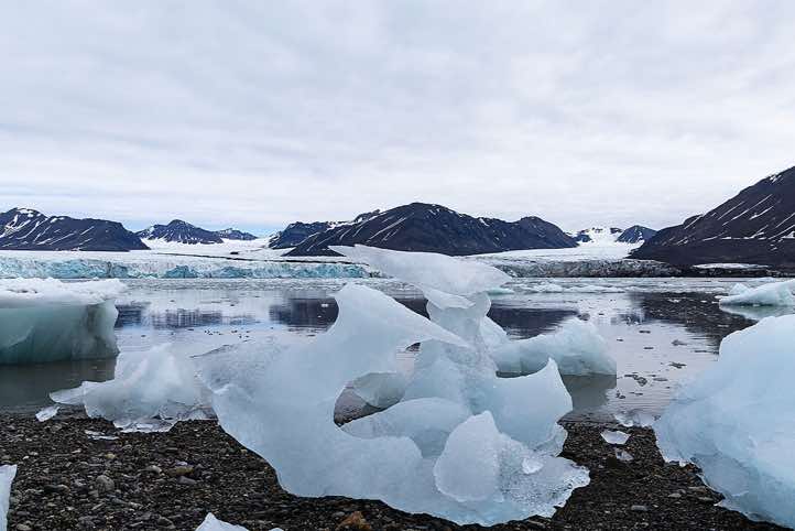 Ice sculptures, Valentinryggen landing site, St. Jonsfjorden