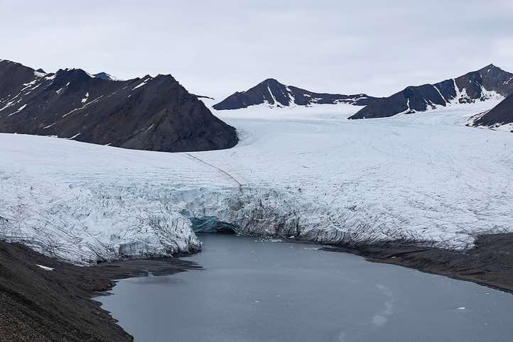 Glacier, near Gjerstadodden landing site, St. Jonsfjorden