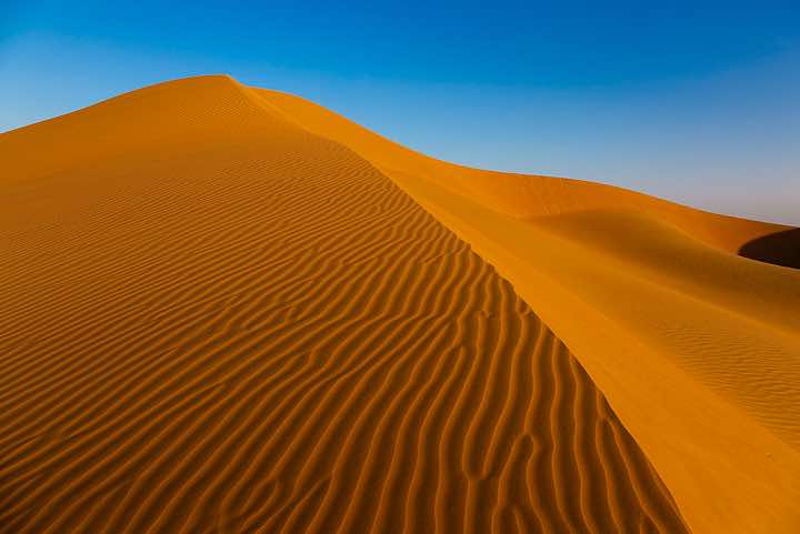 Dune crest, desert landscape, Rub al Khali, Empty Quarter, Dhofar region