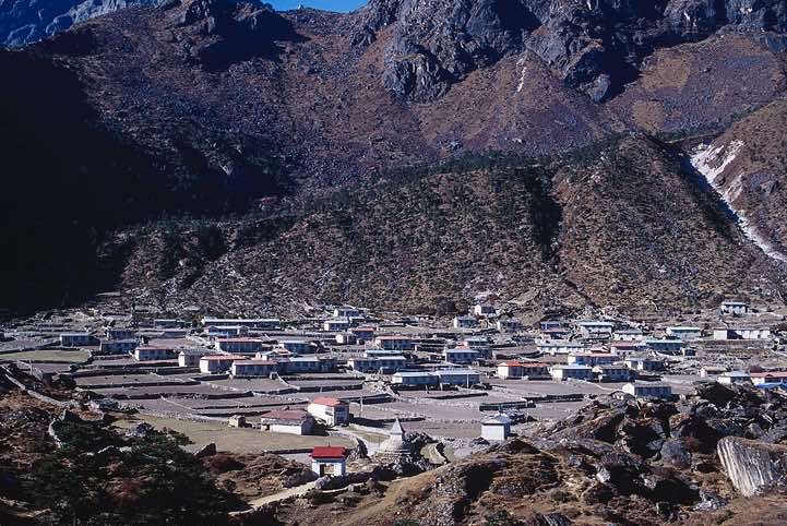 Khunde, 3840m