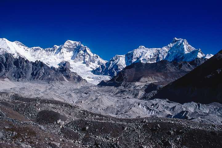 Gyachung Kang, 7922m, Ngozumpa Glacier, Gokyo Valley