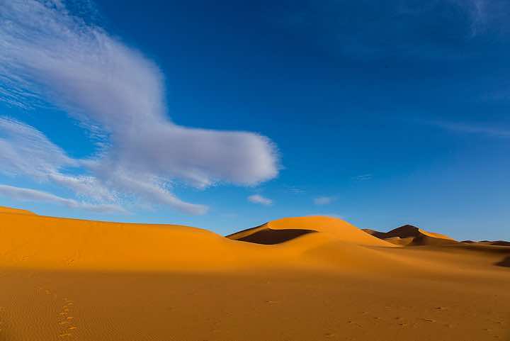 Sand dunes, southern Oued In Tehak, Tadrart region, Tassili n ́Ajjer National Park, Sahara, North Africa
